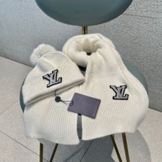 Louis Vuitton Caps Scarfs